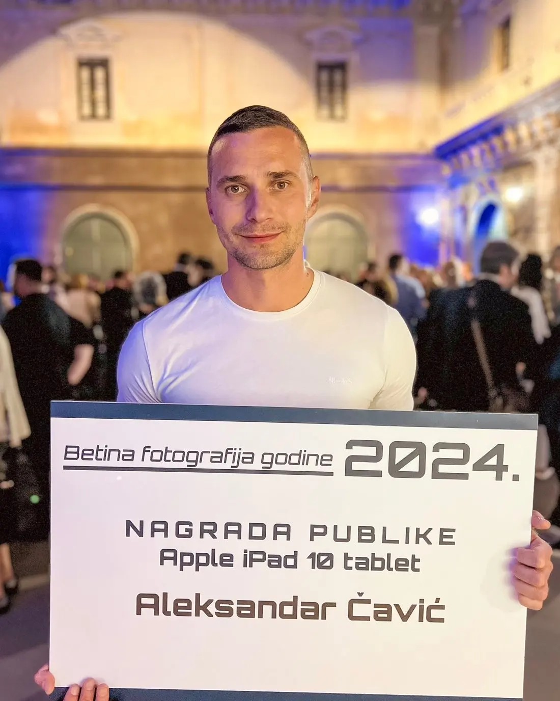 Александру Чавићу Бетина награда публике за најбољу новинску фотографију