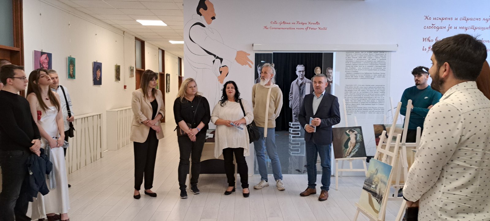 Изложба ученичких радова из стручних предмета