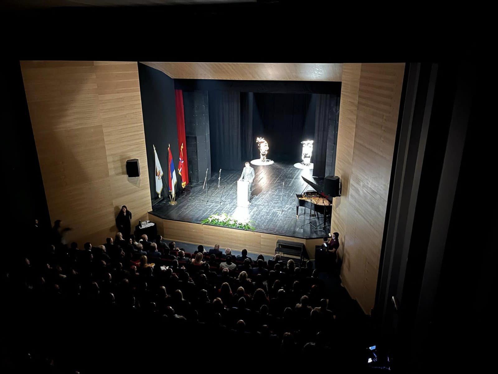 У Источном Сарајеву свечано отворено Народно позориште