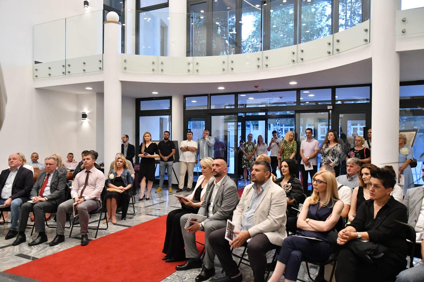 Изложба „Слике живота“ у Источном Сарајеву