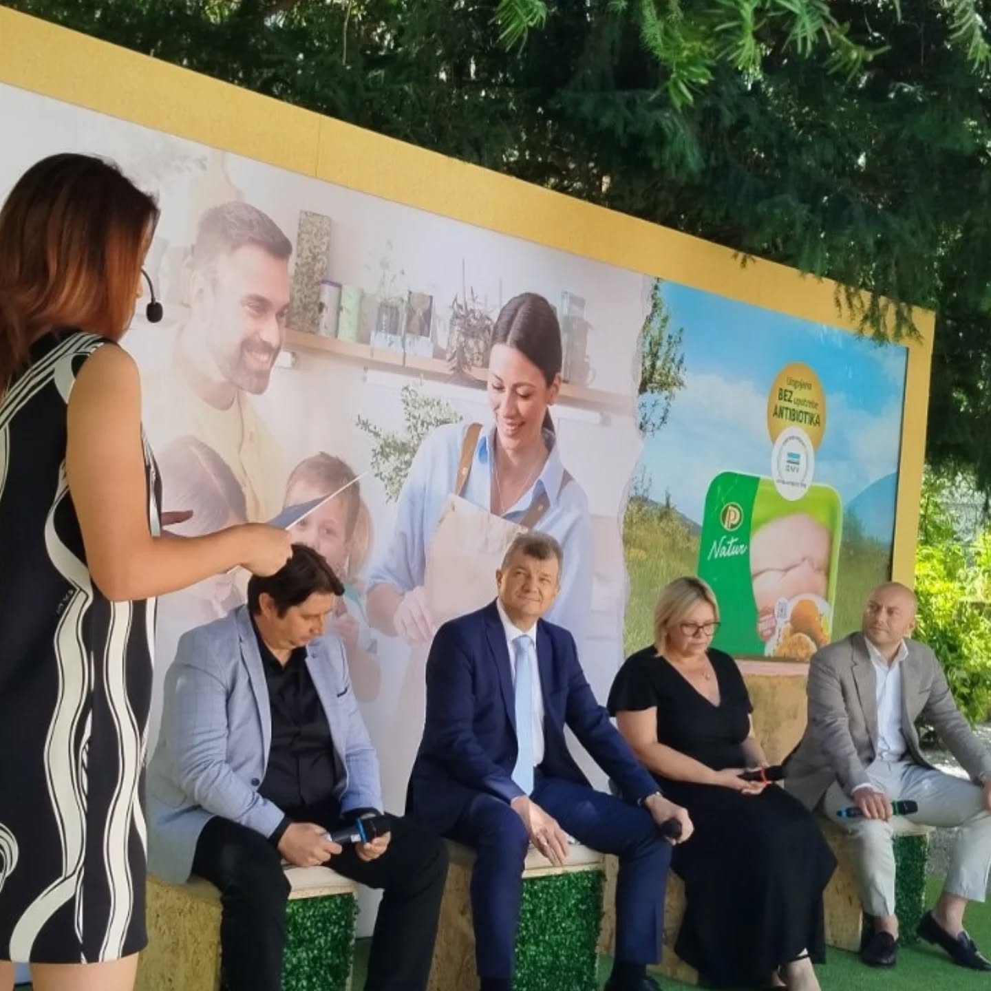 „Перутнина Птуј Натур – пилетина узгојена без антибиотика“