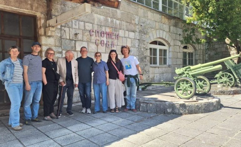 Породица аутора „Билећанке“ посјетила Билећу